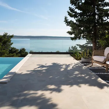 Soho Villa *