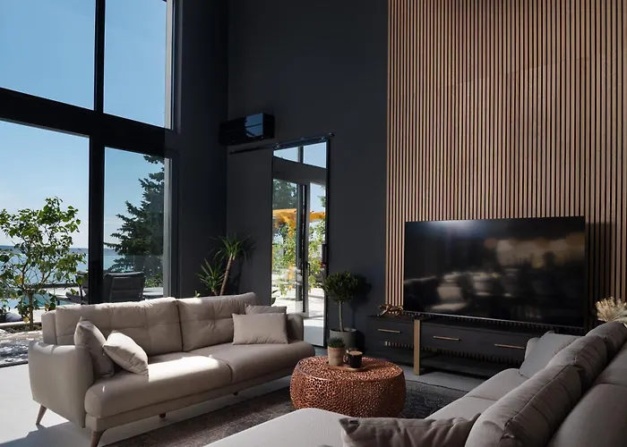 Soho * ستاريغغاد باكلينتسا