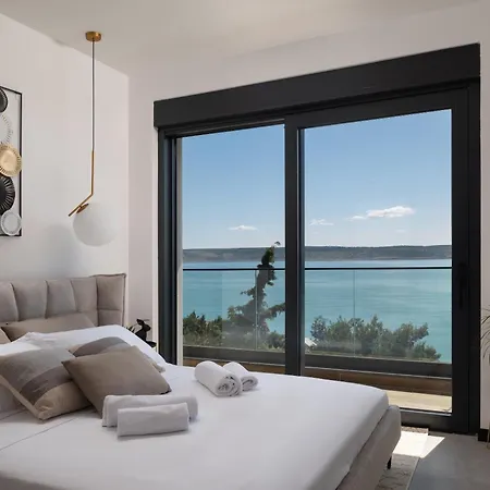 Soho Villa *